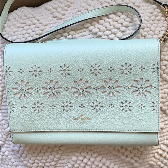 kate spade Handbags - NWOT Mint CrossBody Kate Spade